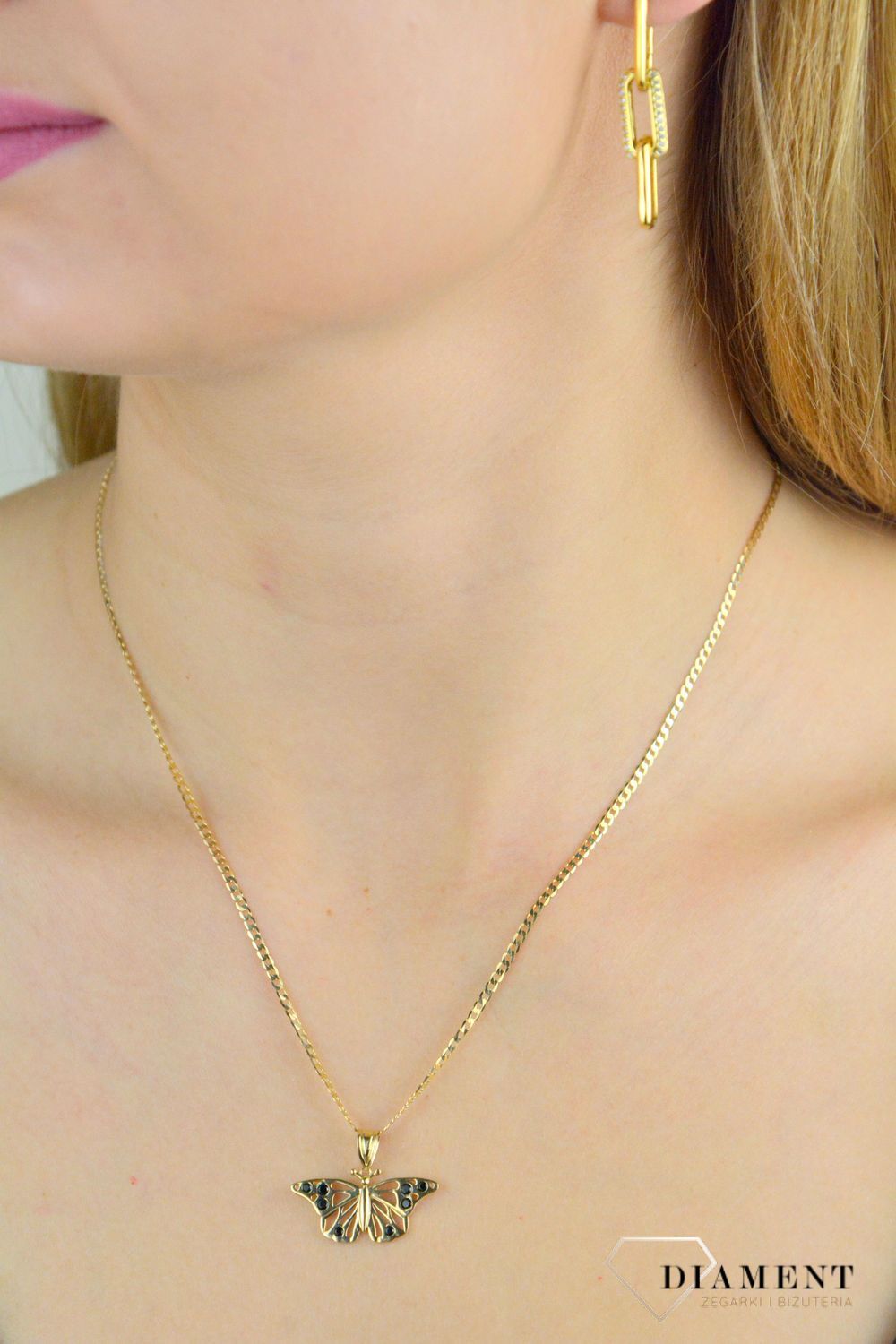 Złota zawieszka 585 motylek z czarnymi cyrkoniami ZA 2488 585.jpg